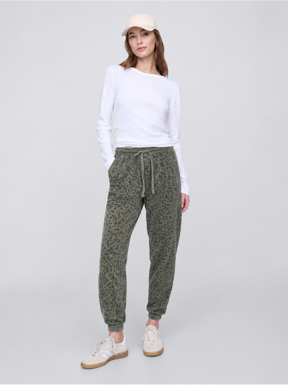 Thread & Supply Green Leopard Print Jogger Sweatpants | Size Small | Ultra Soft